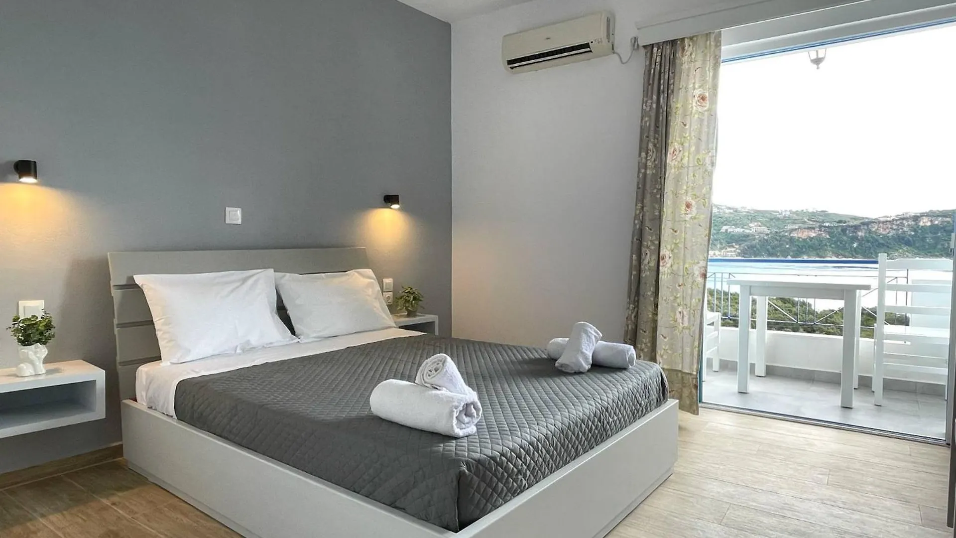 Frida Guesthouse Himare Albania